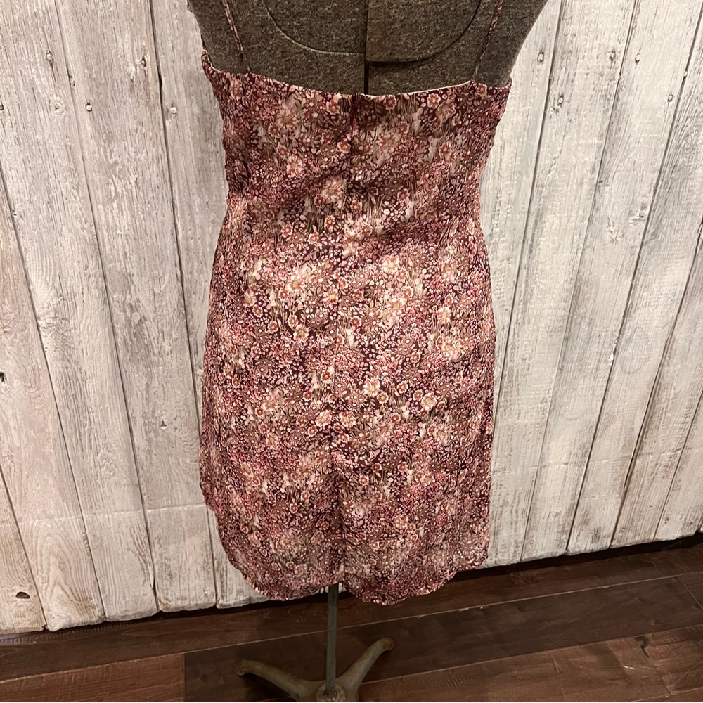 Chrysantheaum Floral Tie-Strap Dress - Picture 5 of 9